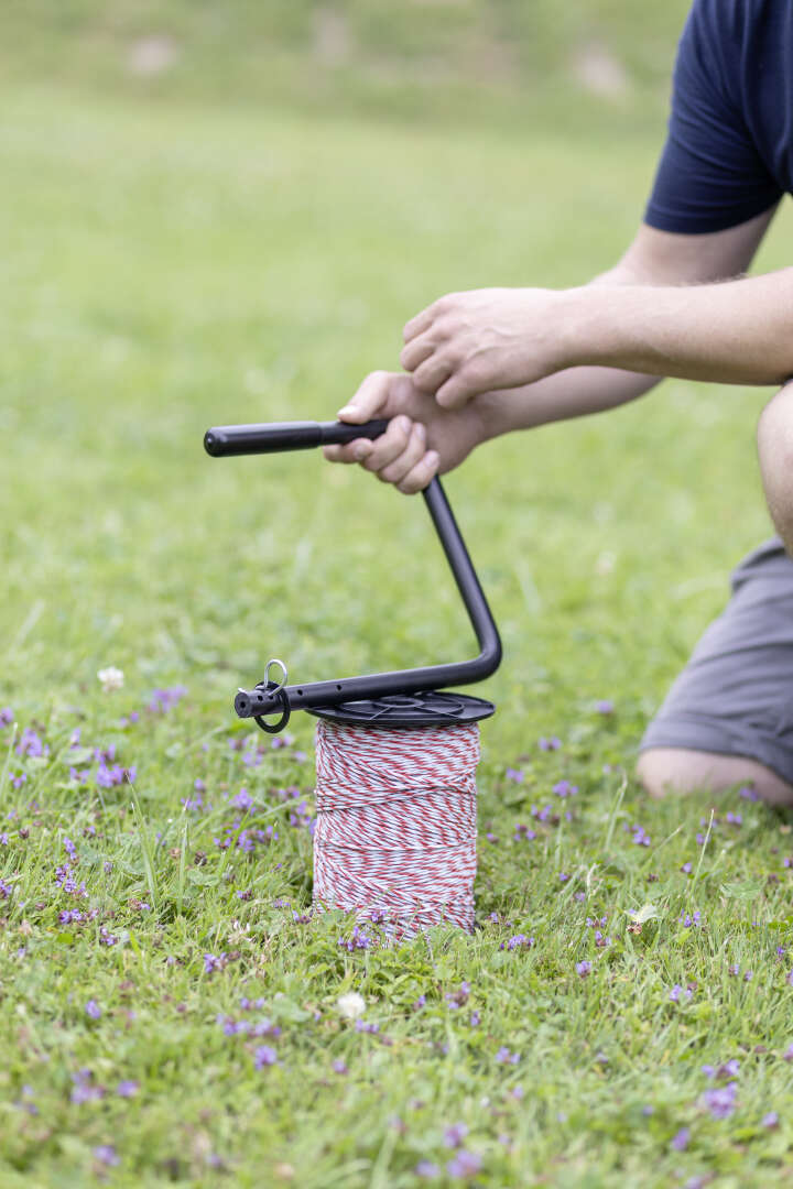 KERBL Einhand-Abrollhilfe für Weidezaunspulen